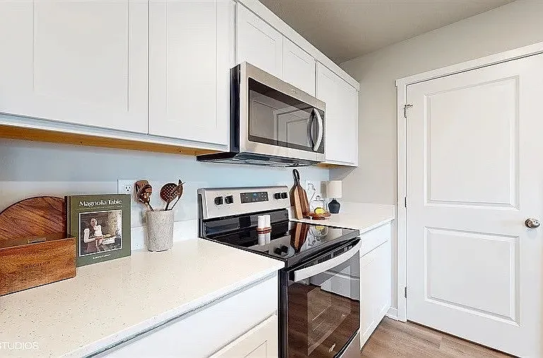 1272 NW Williamsburg Ln — Photo 11