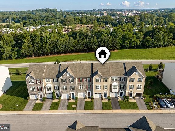 2nd image of 1247 Rannoch Ln