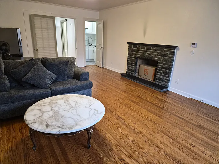 14644 Bayside Ave #1 — Photo 2