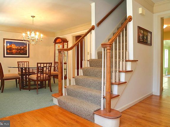 2nd image of 3162 Grande Oak Pl