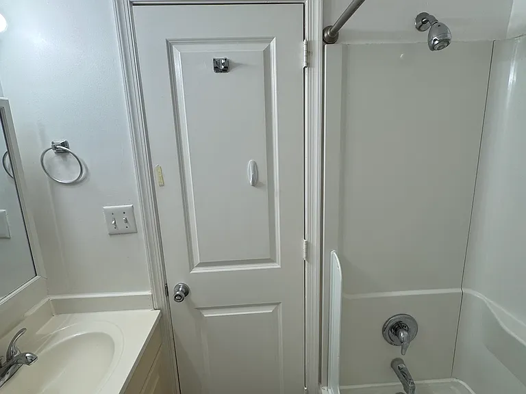 924 N Calvert St #3R — Photo 7