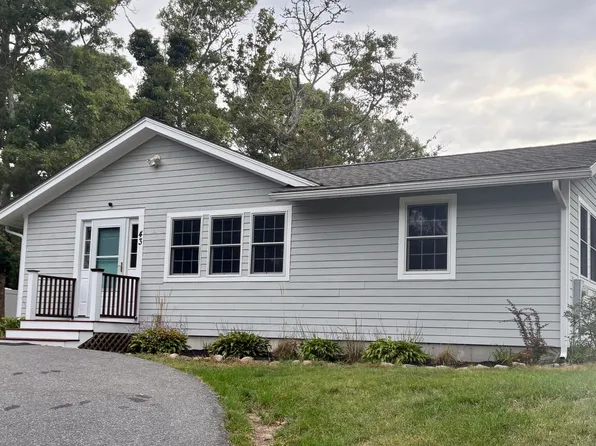 43 Forest Drive, Mashpee, MA 02649