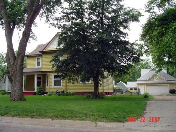 1405 12th St, Aurora, NE 68818