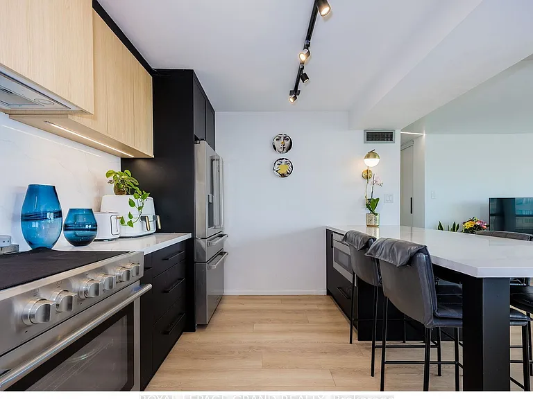 131 Torresdale Ave S #906 — Photo 6