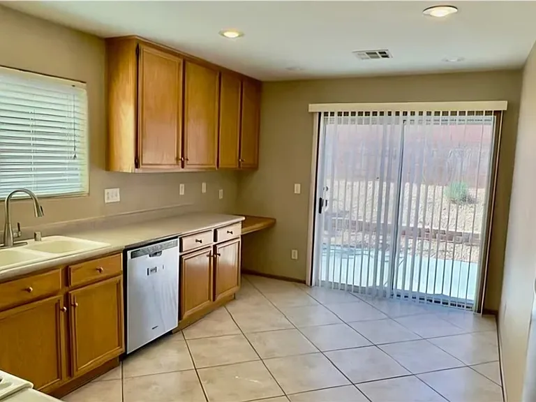 11260 Sandrone Ave — Photo 10