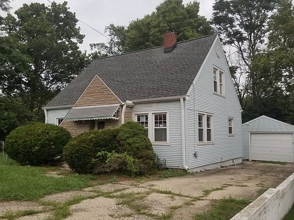 2nd image of 5711 S Madison St