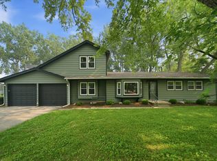 601 Sheridan Dr, Wauconda, IL 60084