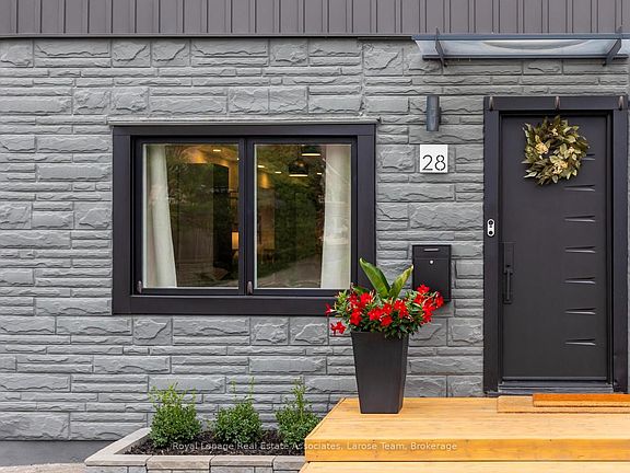 3rd image of 28 Thirtieth St