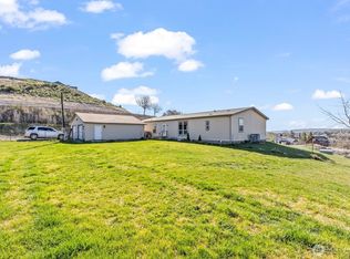 375 Tibbling Rd, Selah, WA 98942