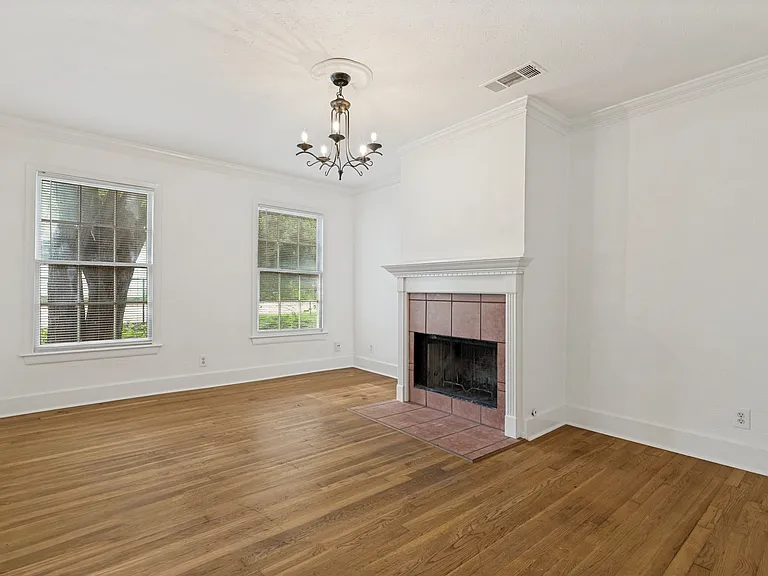 901 W Virginia St — Photo 4
