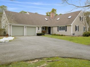 21 Fair Oaks Rd, Centerville, MA 02632