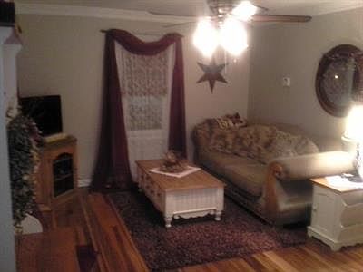 3rd image of 148 Reichart Ave