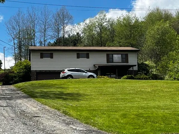 93 Elk Ln, Weedville, PA 15868