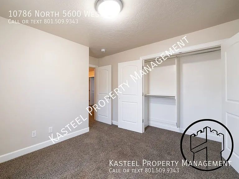 10786 N 5600 W — Photo 22