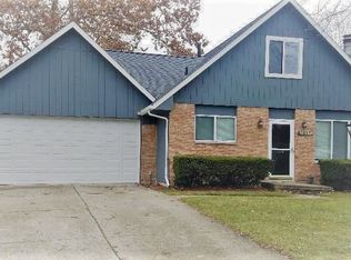 7817 Raintree Dr, Ypsilanti, MI 48197