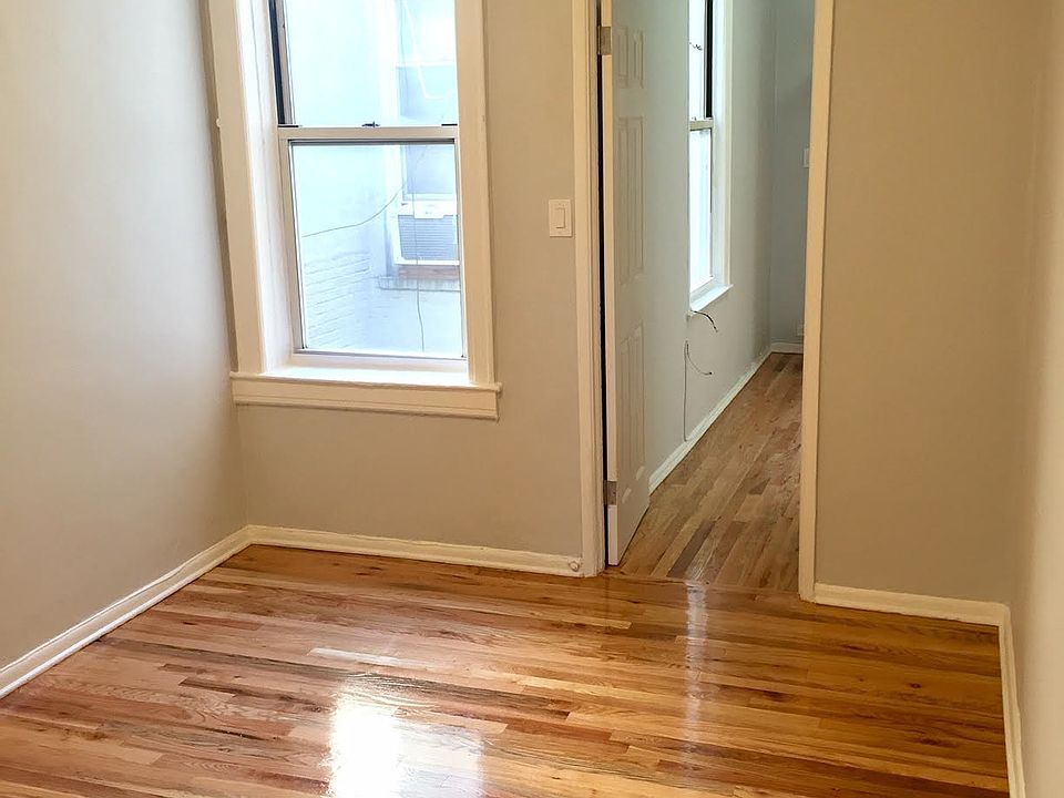 1st image of 3081 44th St APT 1R