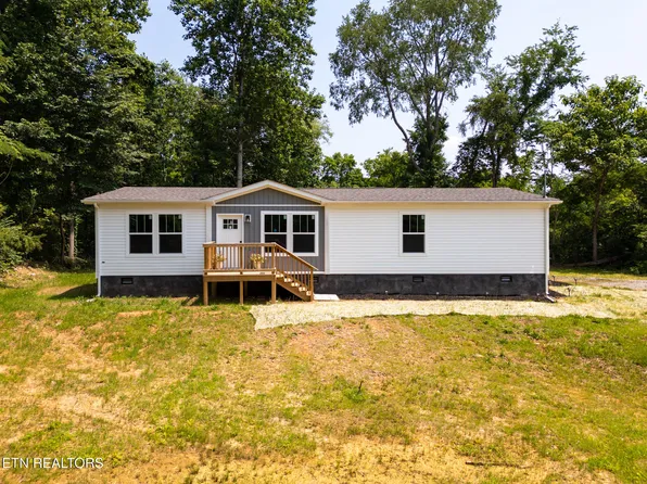 105 Highland Ave, Clinton, TN 37716