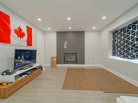 3rd image of 64 Somerset Dr