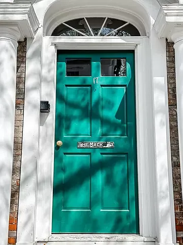 1/1 First Floor near Salem Common - Heat Included - Off Street Parking — Photo 3
