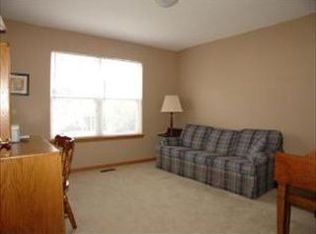 3126 Raphael Ct, St Charles, IL 60175