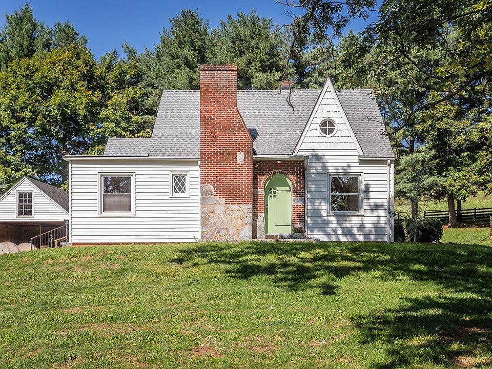 1st image of 3147 Winsinger Dr
