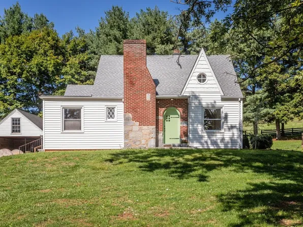 3147 Winsinger Dr, Broadway, VA 22815