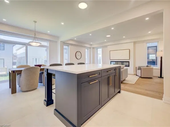 54 Jacob Detweiller Dr, Kitchener, ON N2P 0K7