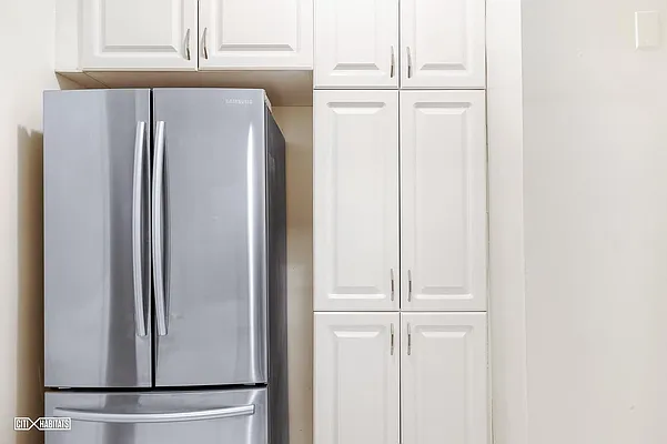 Sold by Citi Habitats | media 9