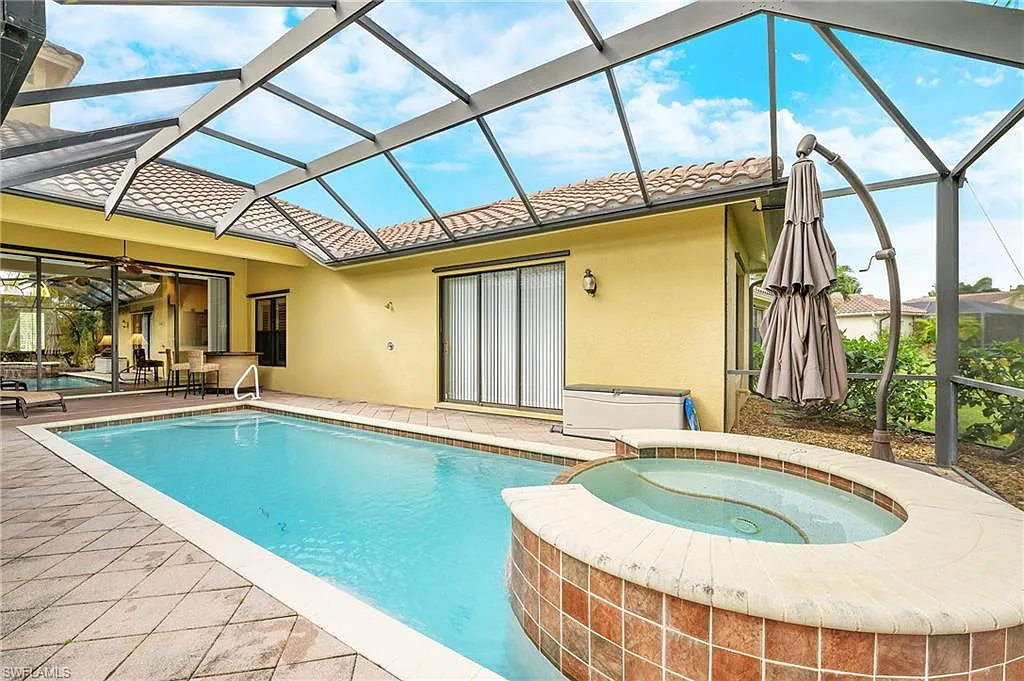 4 bed, 3.0 bath, 2340 sqft, $20,000 — Photo 4