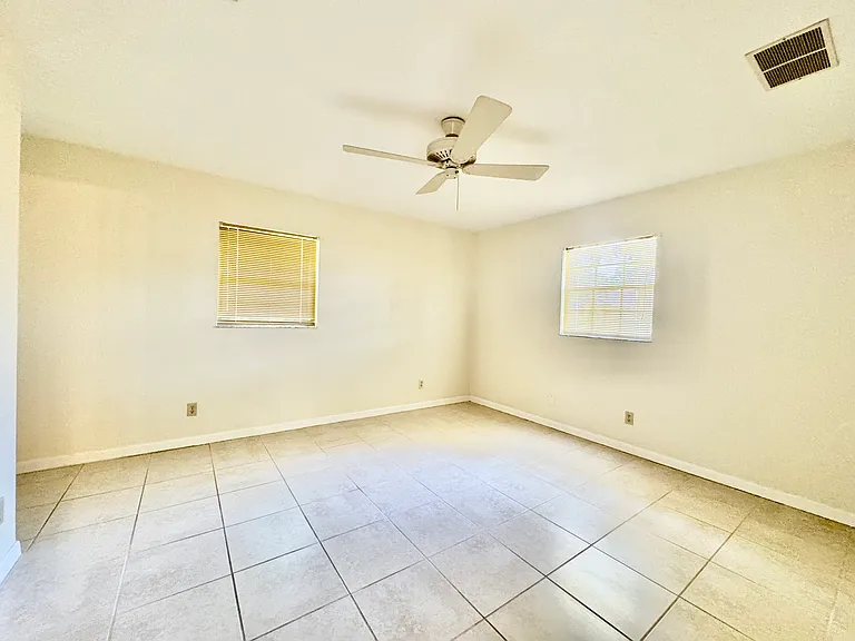 29 Foxhall Ln — Photo 9