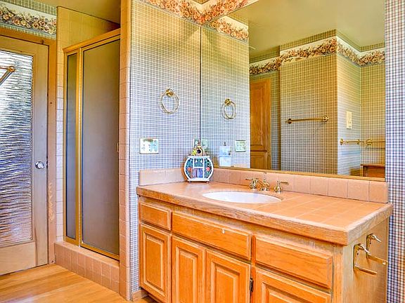 3rd image of 28677 Brigadoon Ct