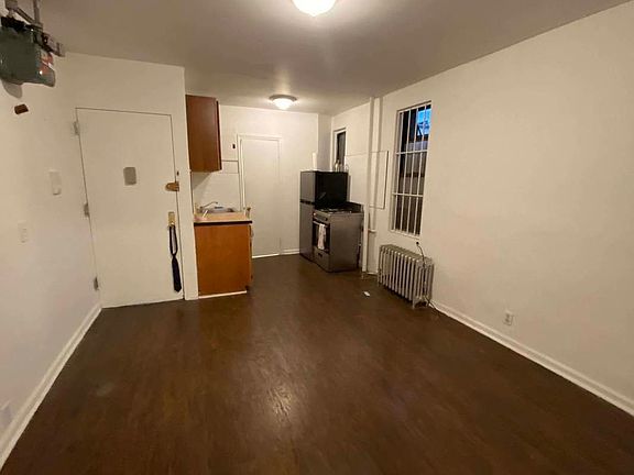 3rd image of 78 Orchard St APT 3A