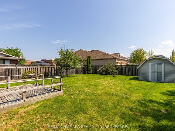 4th image of 29 Granada Dr