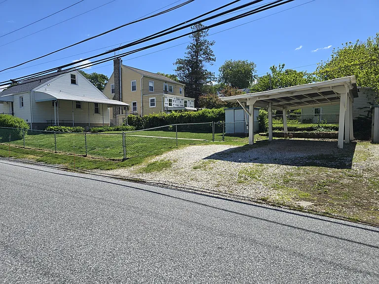 3201 Acton Rd — Photo 5