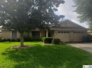 108 Del Mar Dr, Pt Lavaca, TX 77979