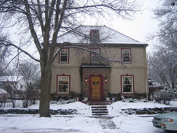 5th image of 484 Morton St W