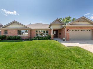 908 Tomawadee Dr, Park Ridge, IL 60068