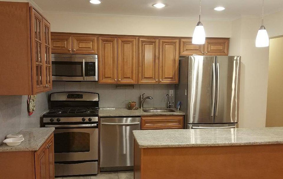 1st image of 56 Oakville St #2