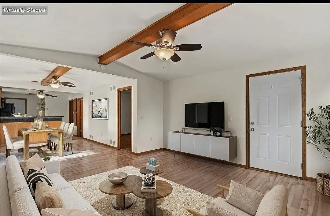 2 bed, 1100 sqft, $1,395 — Photo 2