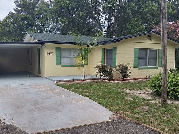 4th image of 2677 N Leavitt Ave