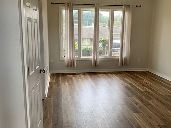 2nd image of 211 Kellog St #205
