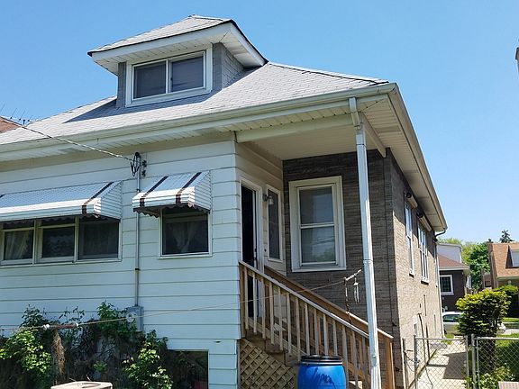 4th image of 4064 N Moody Ave #1