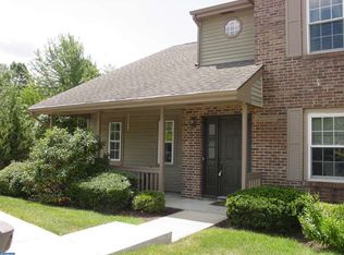 16 Hancock Ct #916, East Windsor, NJ 08520