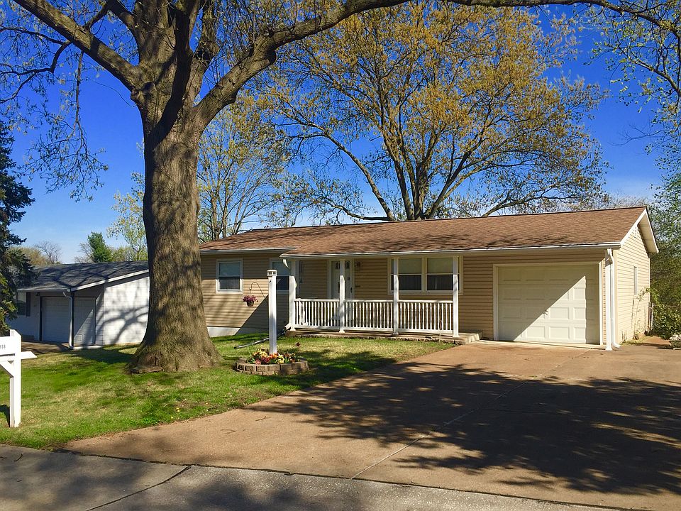 1st image of 2638 Glenoak Dr