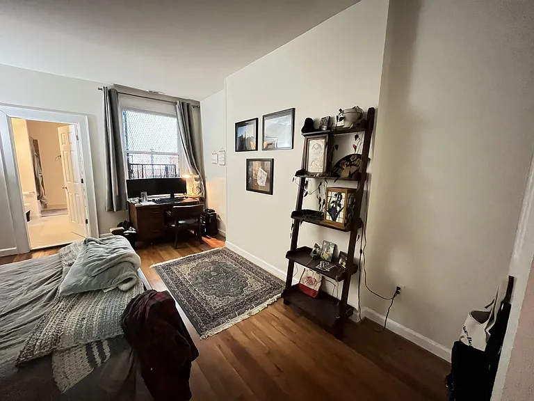 809 Cathedral St #5 — Photo 8