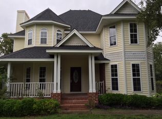 302 Archibald Dr, Goose Creek, SC 29445