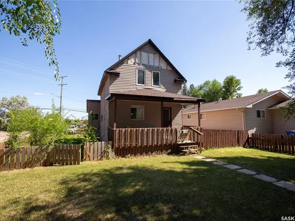 772 101st STREET, North Battleford, SK S9A 0Z1