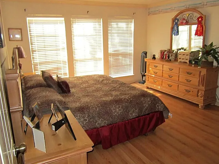 503 Lorie Ln — Photo 18
