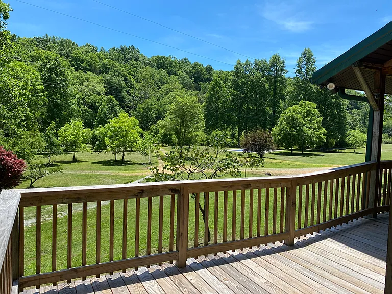 195 Emerald Dr #B — Photo 19
