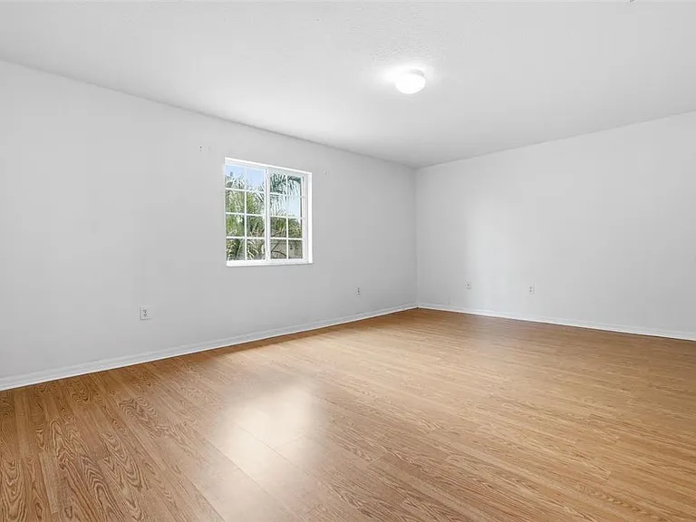 2631 Queen Alberta Dr — Photo 18